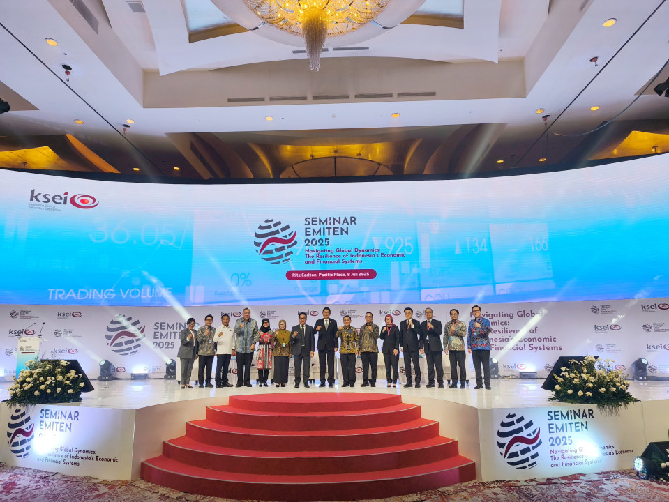 Seminar Emiten 2025 - Mengukuhkan Ketahanan Perekonomian Nasional di tengah Dinamika Global
